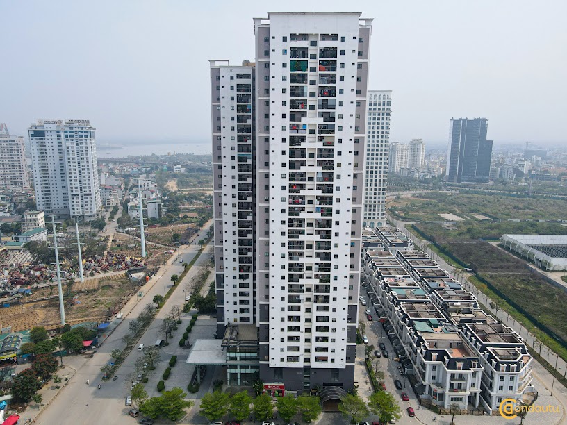 Cho thuê căn hộ 3 phòng ngủ chung cư Lạc Hồng Westlake